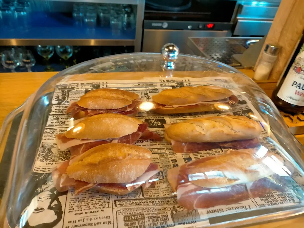 Aitabitxi Taberna Lemoiz_Lemoiz_slider_image_3