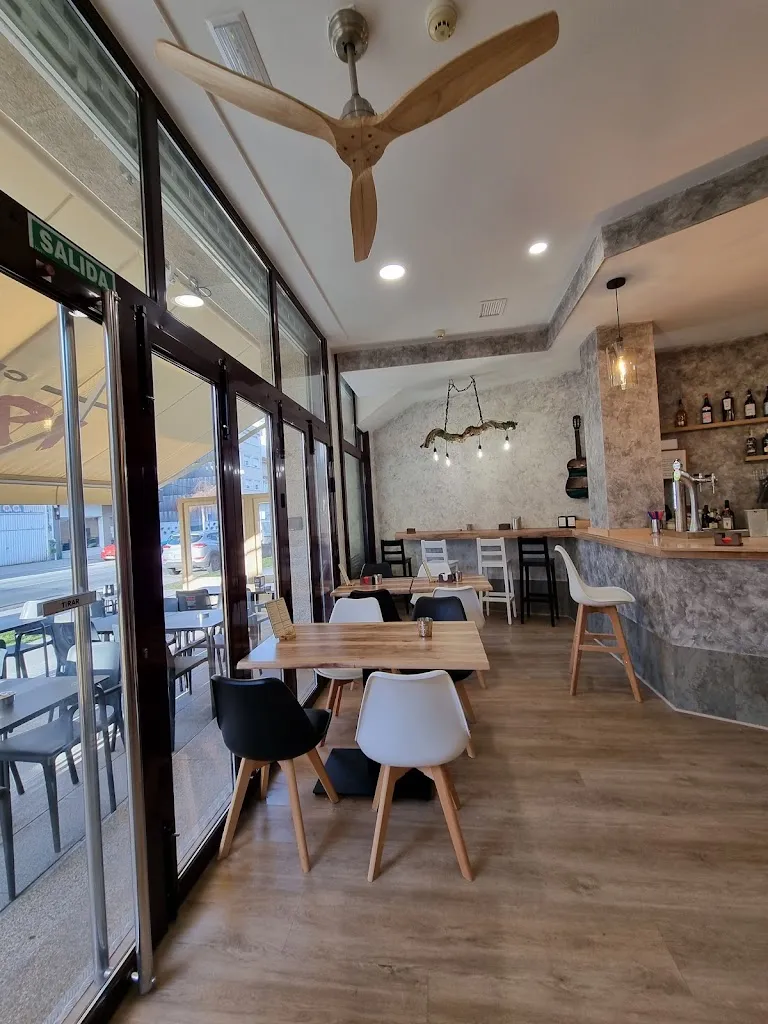 Cafetería chacala restaurant in Arzúa
