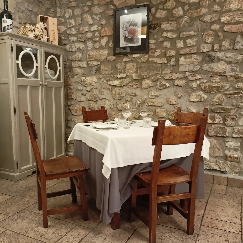 Trabakua Beheko Jatetxea_Mallabia_slider_image_1