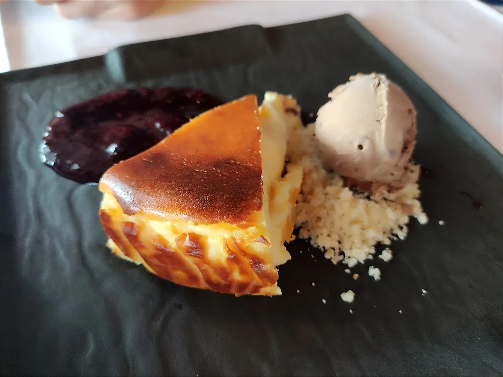 Zuri Prieto_El de las anchoas_Lezama_review