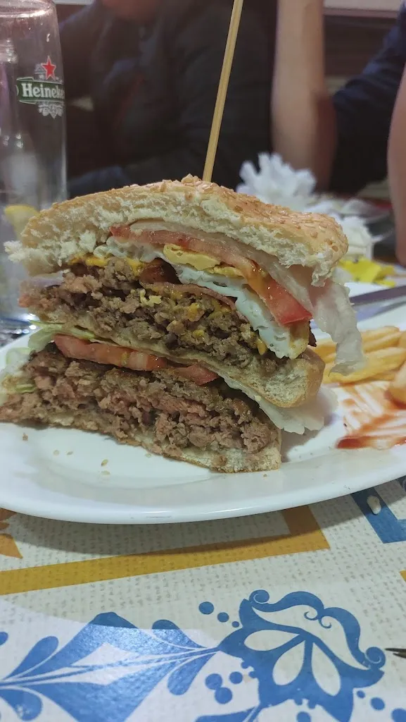 Menu_Bar Catracho Lezama_Lezama_image_4