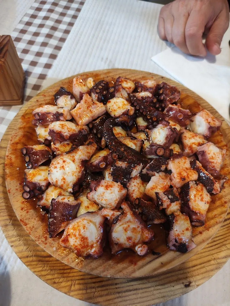 Furancho-restaurante Os Chaos_Touro_slider_image_3