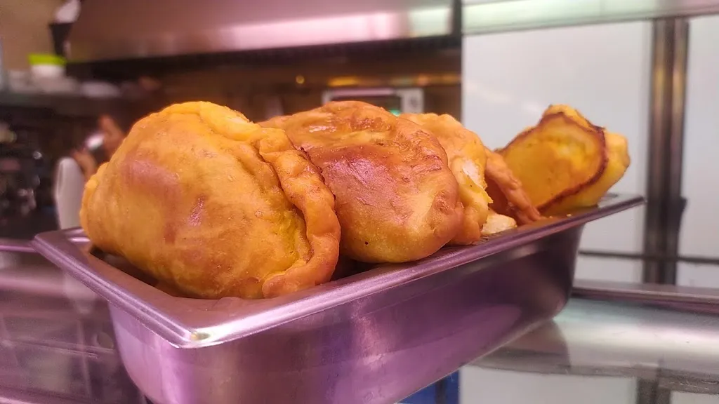 CARLOS DE MENDOZA_cevicheria Mar y Tierra_Mañaria_review