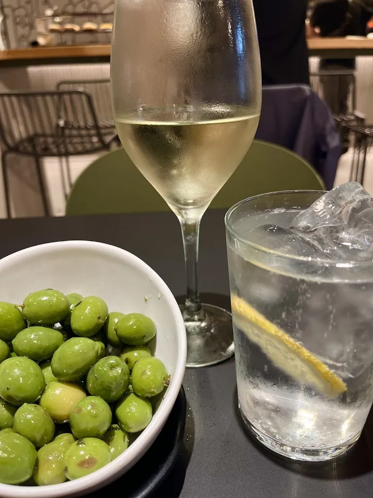 Charlotte Brown_Mugarri_Markina-Xemein_review