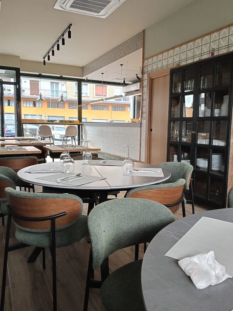 Noa_Markina-Xemein_slider_image_3