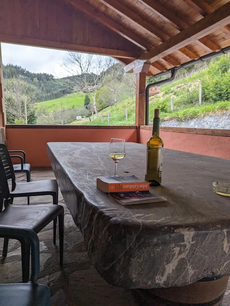 Ikestei Landetxea Jatetxea restaurant in Markina-Xemein