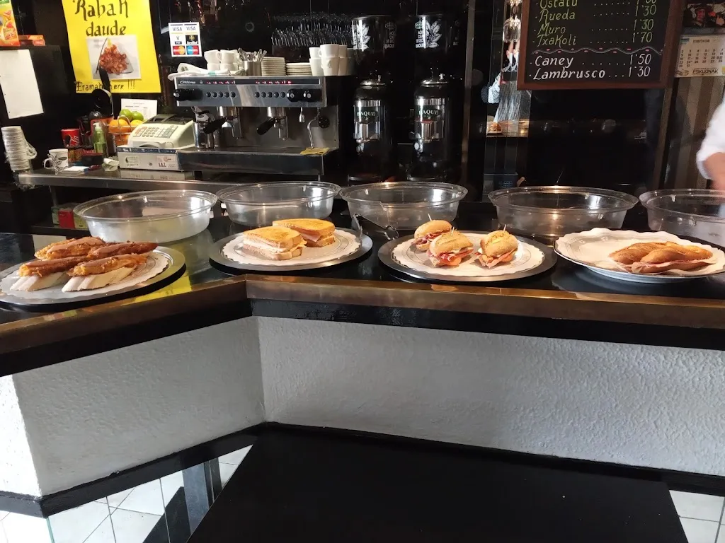 Menu_Naroki kafetegia_Markina-Xemein_image_8