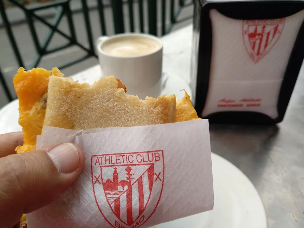 Germán R.Valtuille _TXORI Taberna_Munitibar-Arbatzegi Gerrikaitz_recensione