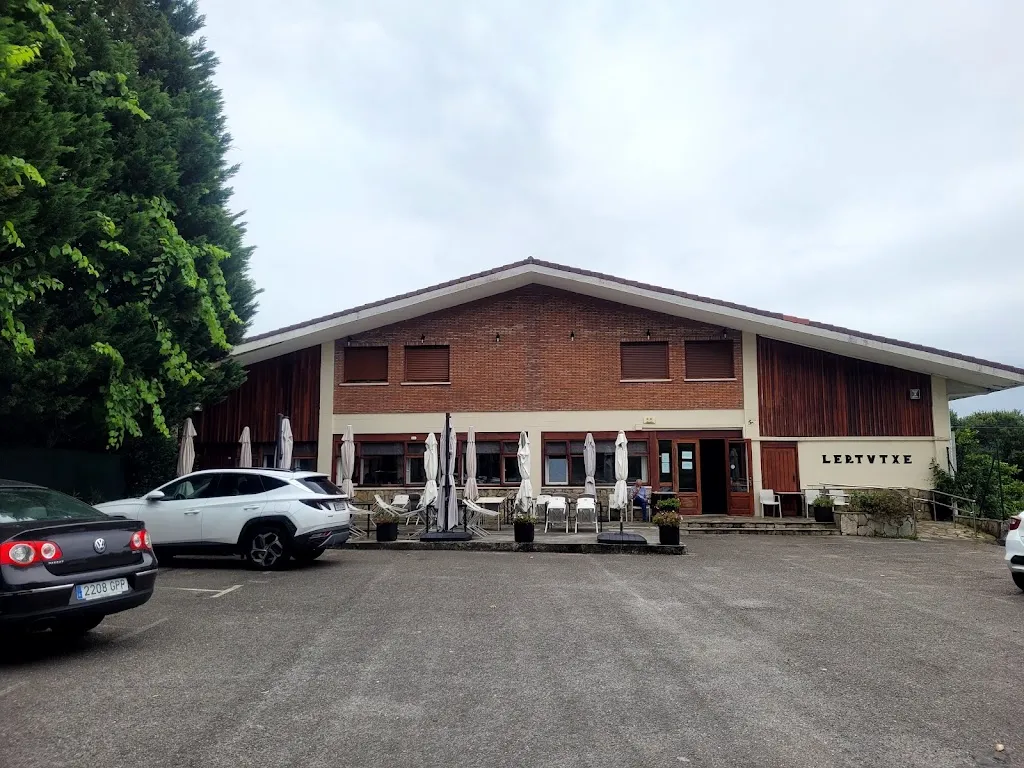 Unai Fercol_Lertutxe_Leioa_review