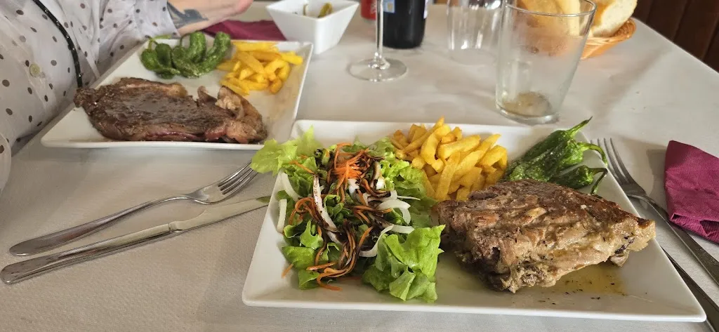 Miguel Angel Laguna_Restaurante Pollería Etxeko_Muxika_recensione