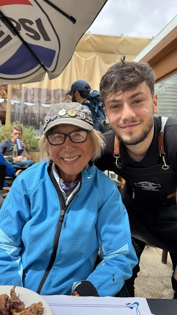 rocky harding_Mesón Ribadiso_Arzúa_review