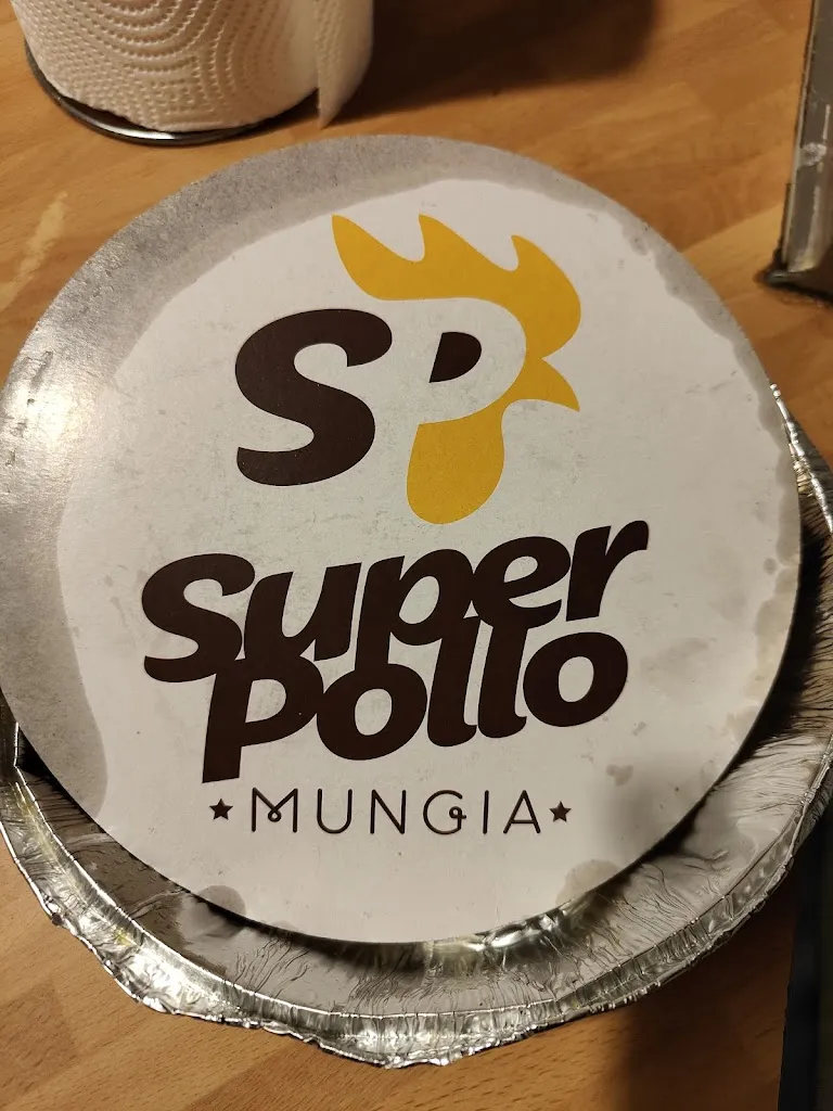 Borja González Abrisketa_SuperPollo Mungia_Mungia_recensione