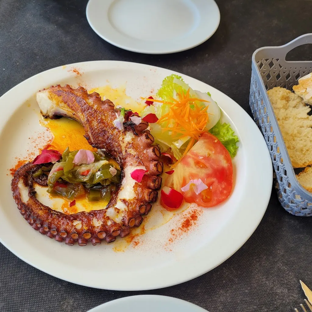 Peter Karsten_Bar Oskarbi_Lekeitio_review