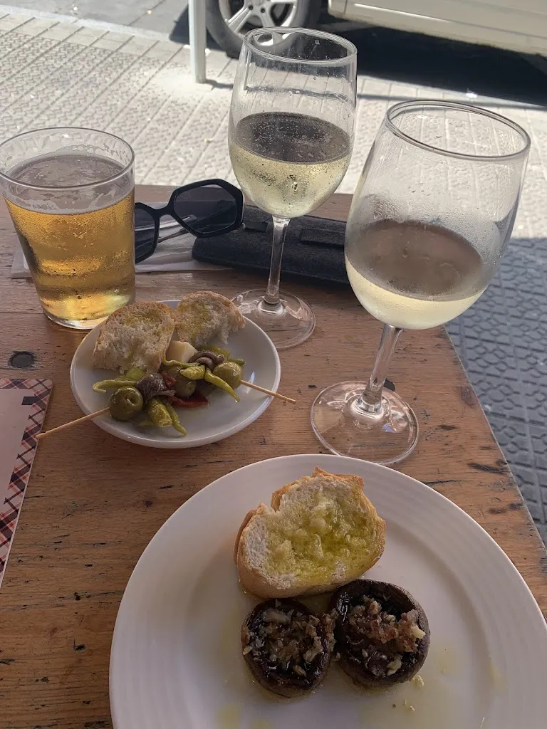 Nina Eberl_Piñupe_Lekeitio_review