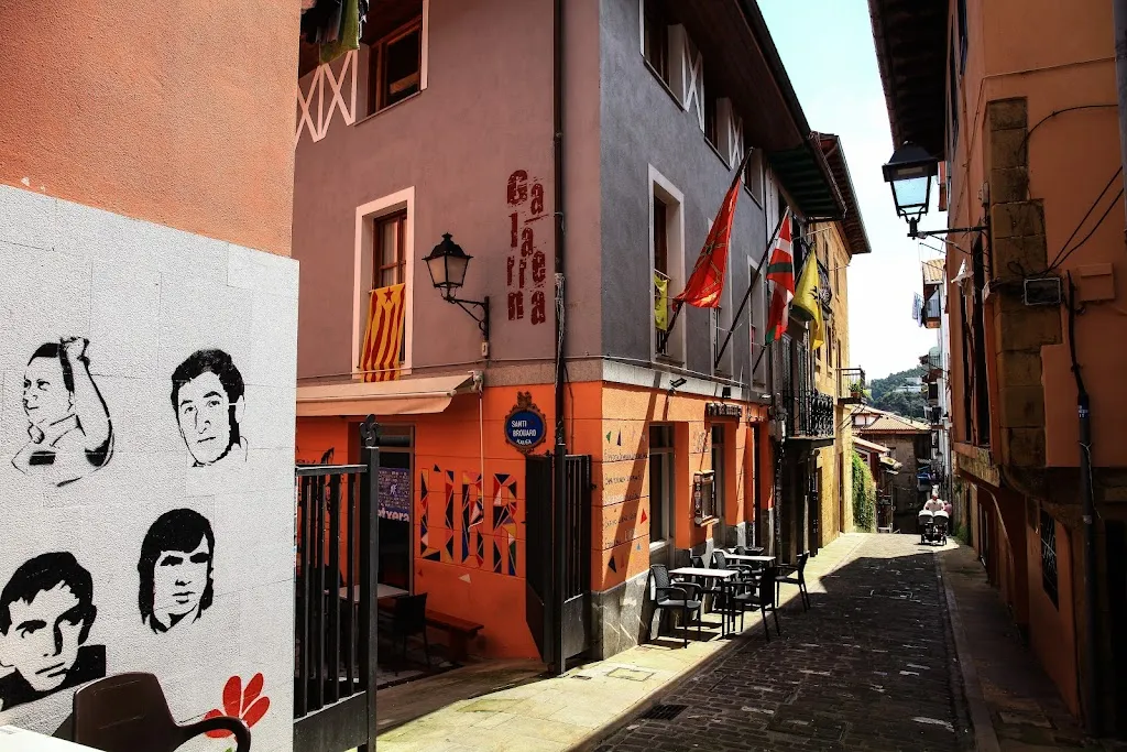 Galarrena taberna_Lekeitio_slider_image_3