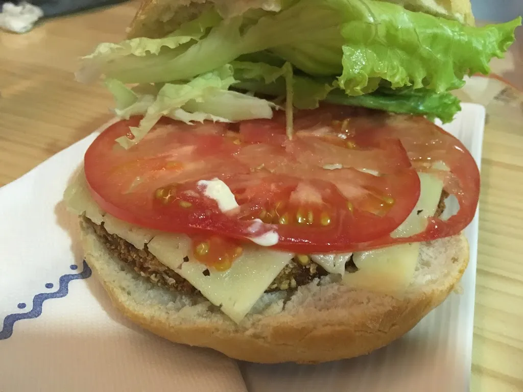 Irrintzi Taberna_Lekeitio_slider_image_3