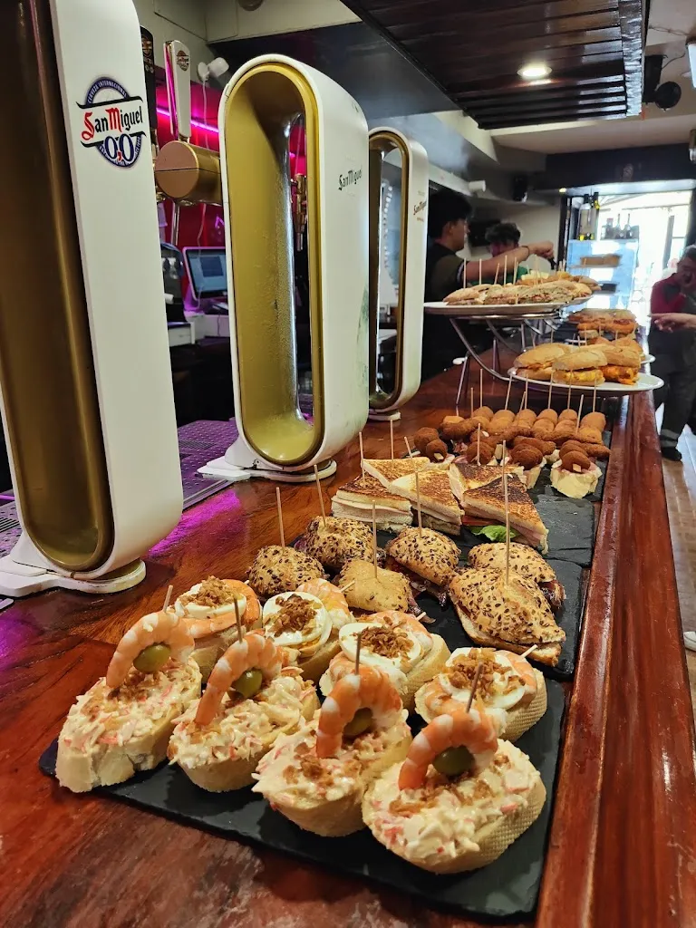 Andre Humbling_Bar Norai_Lekeitio_review