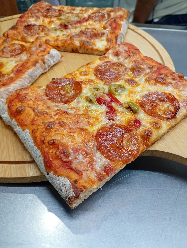 Pizza Mamma Mia Lekeitio restaurant in Lekeitio