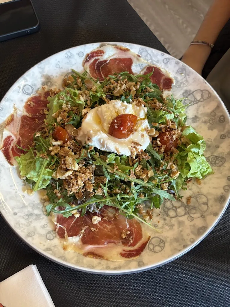 Ane Gallego Zamakona_Zuhaitz etxea_Otxandio_review