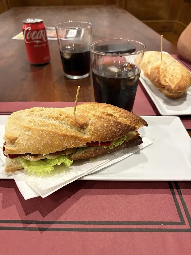 Salma Boulagna Moreno_Bar Gure Etxea_Otxandio_recensione