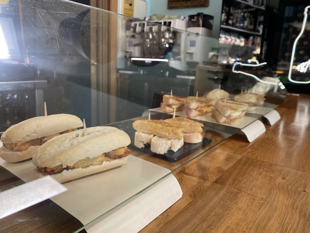 Green Tavern_Ortuella_slider_image_3