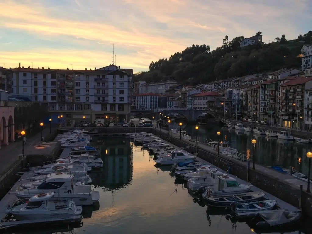 Fred van Os_Joxe Manuel Erretegia_Ondarroa_review