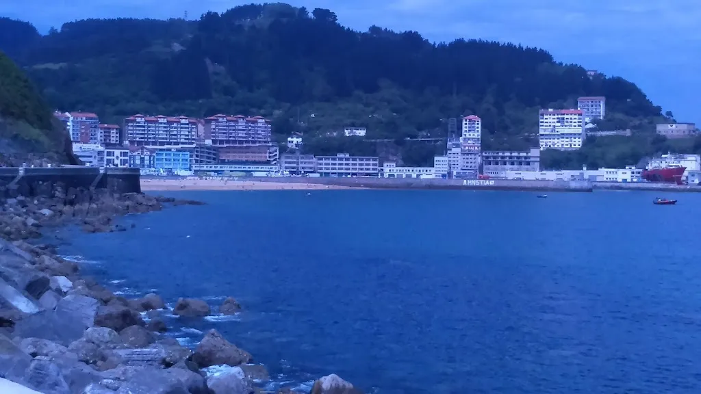 Arrantzale_Ondarroa_slider_image_3