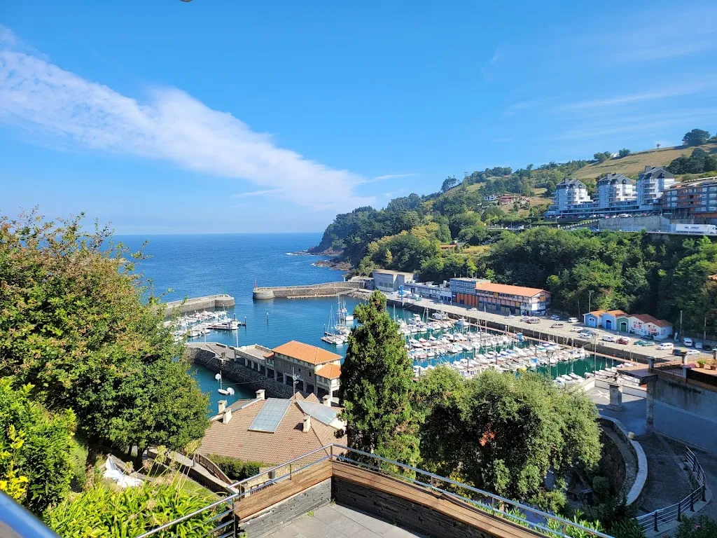 David T_Goiti Behera_Ondarroa_review