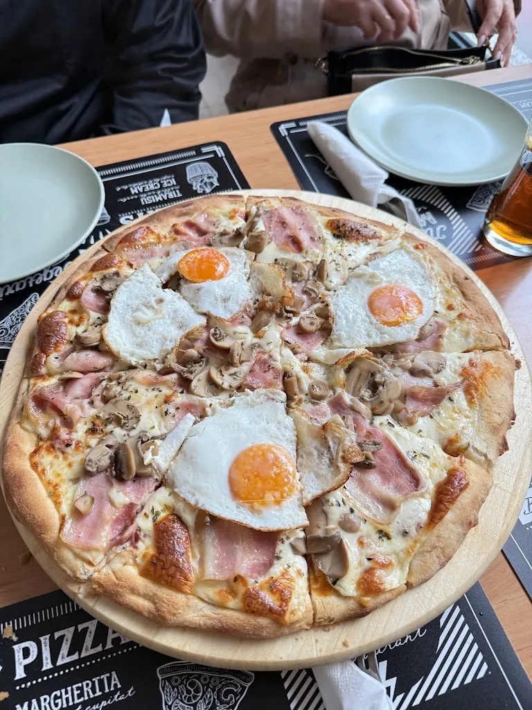 Gala Garcia Carballo_PIZZERÍA EL BULEVAR_Arzúa_review