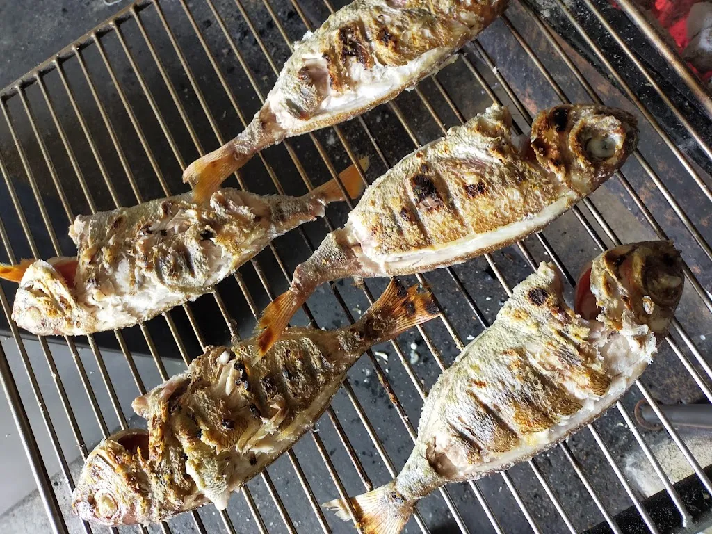 Casa Rural Pikua , Asador Pikua restaurant in Ondarroa