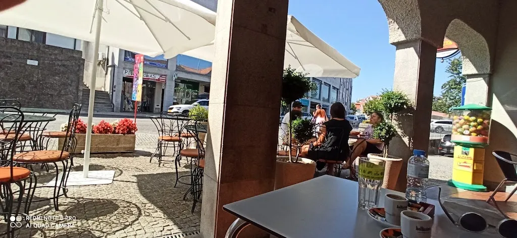 Pastelaria Arcada - Neves, Santos & Carvalho, Lda. ristorante a Santa Comba