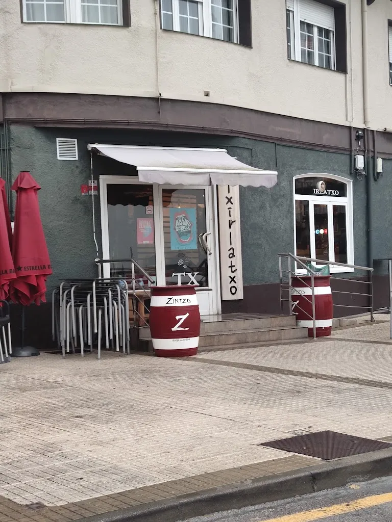 TX-Irlatxo Bar restaurant in Ondarroa