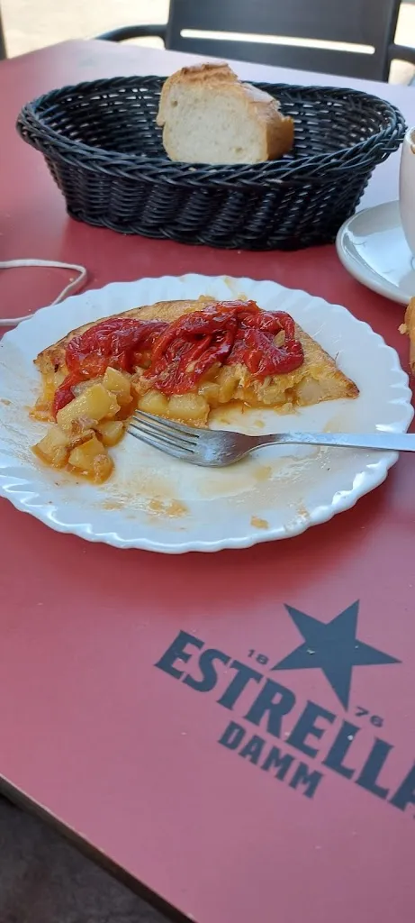 josean xto_Ugaoko Batzokia_Ugao-Miraballes_review