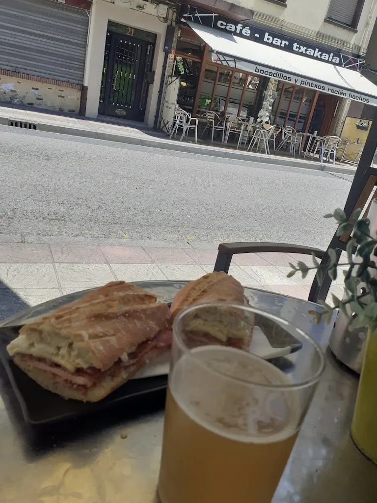 Menu_Bar Txakala_Ugao-Miraballes_image_2