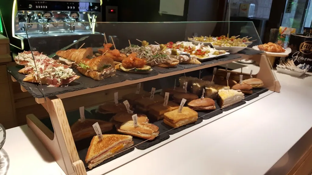 Toki Comidas y Copas ristorante a Santurtzi