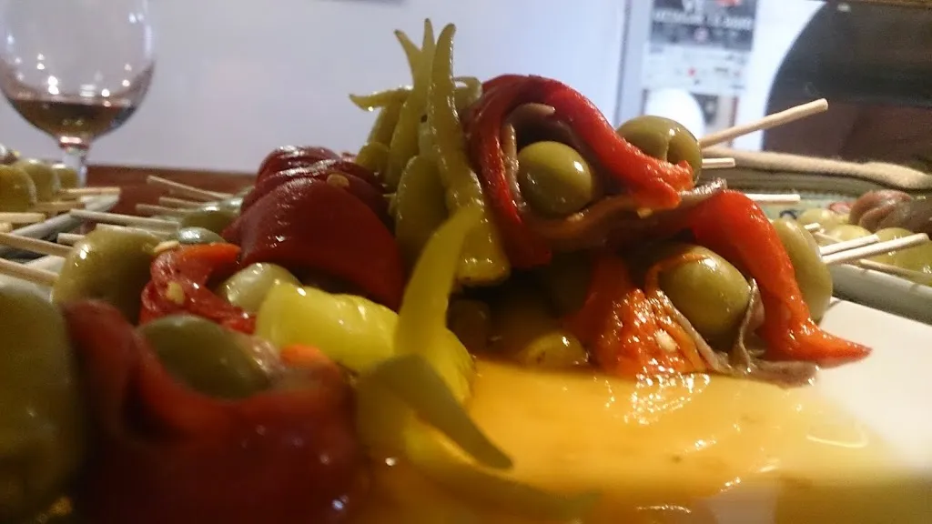 Menu_Bar Jon_Santurtzi_image_3