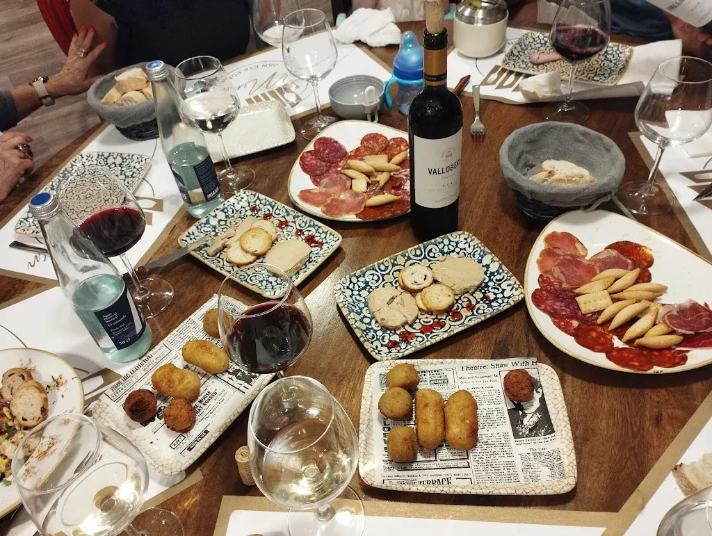 Santiago Fariñas_Mundin Jan eta Edan_Santurtzi_recensione