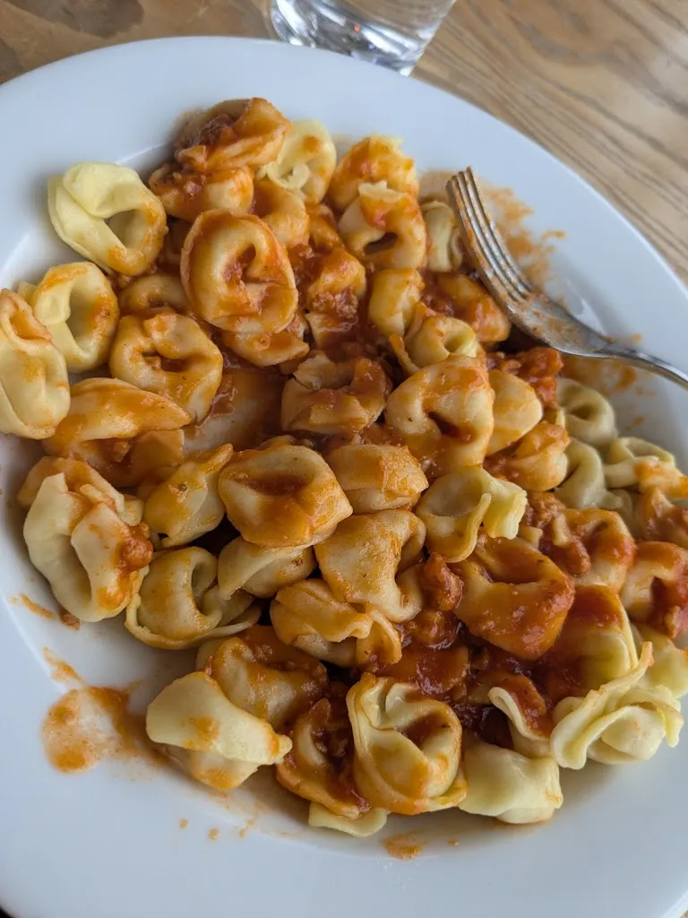 Manuela Martinez_D'Mara_Santa Comba_review