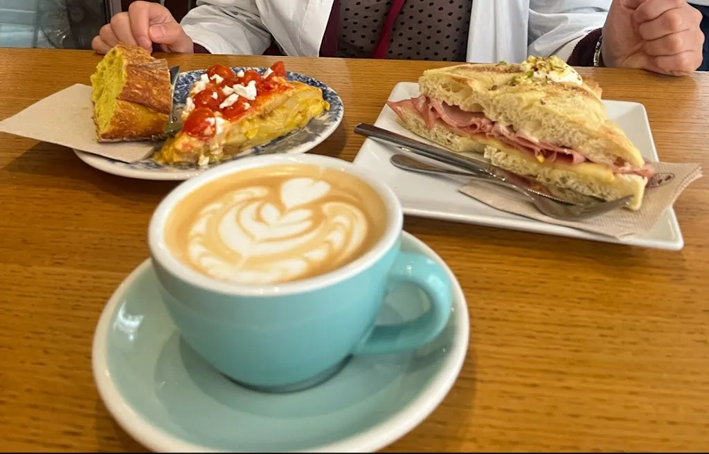 Lucy Wong_Sopela taberna_Portugalete_review