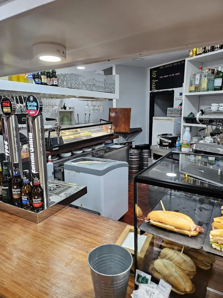 Alf Salazar_Zudi onbo Café_Portugalete_review