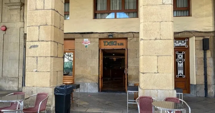 Peter Schutz_Txiki Bar_Portugalete_review