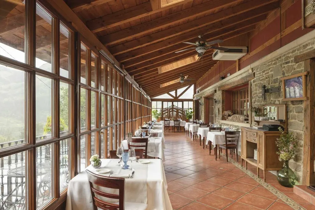 Restaurante Oneko by Etxegana_Zeanuri_slider_image_1