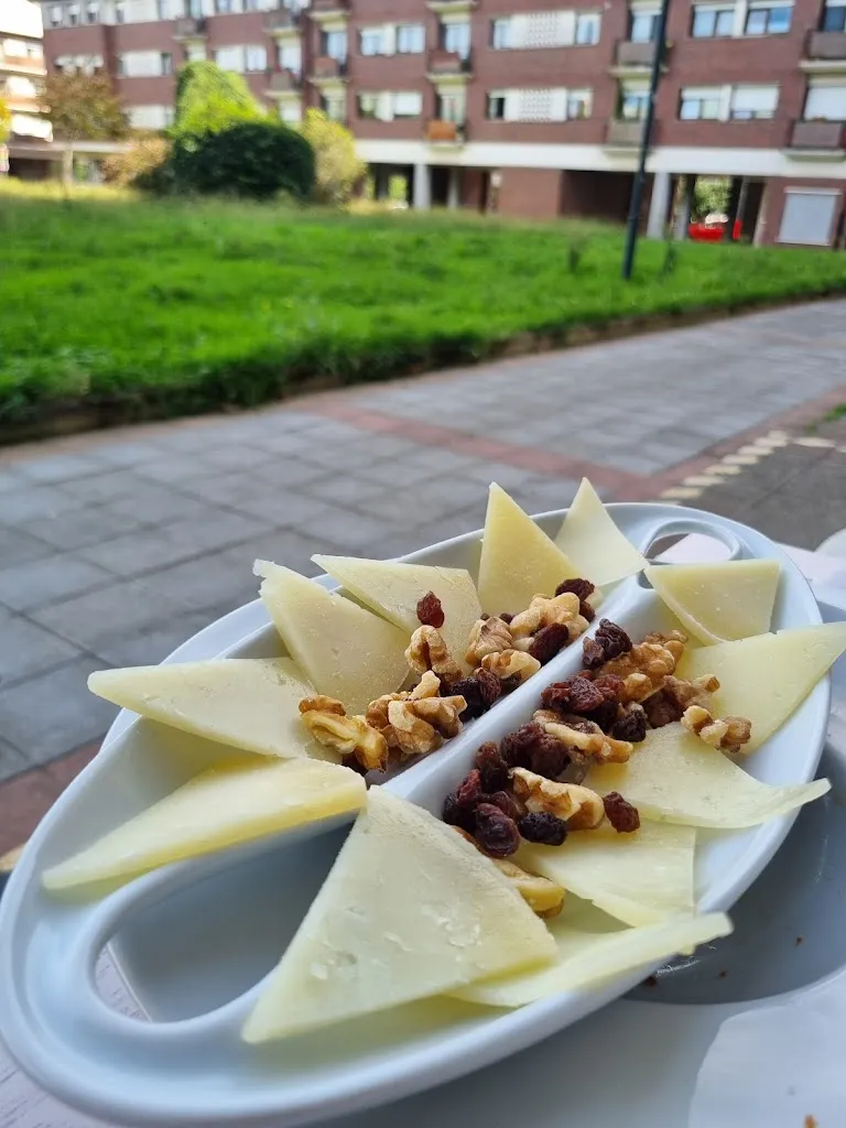 Menu_Crazy Guitar Zamudio_Zamudio_image_8