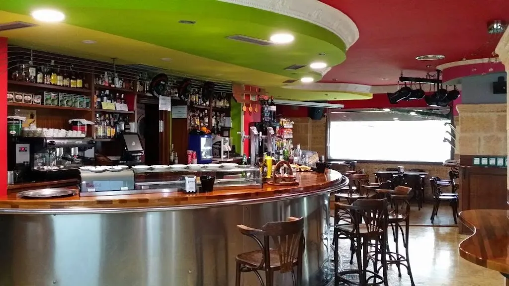 Crazy Guitar Zamudio_Zamudio_slider_image_1