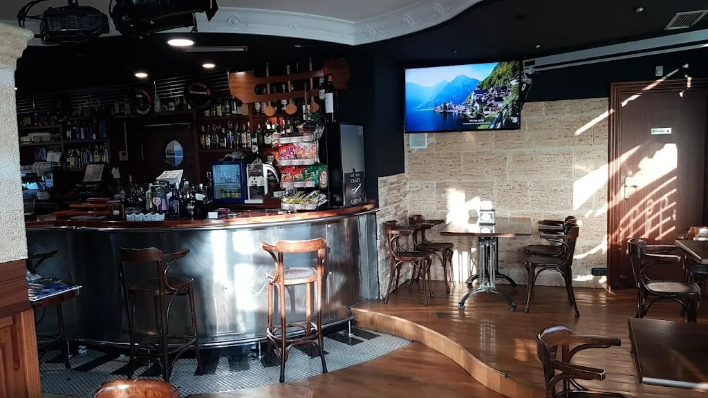 Crazy Guitar Zamudio_Zamudio_slider_image_3