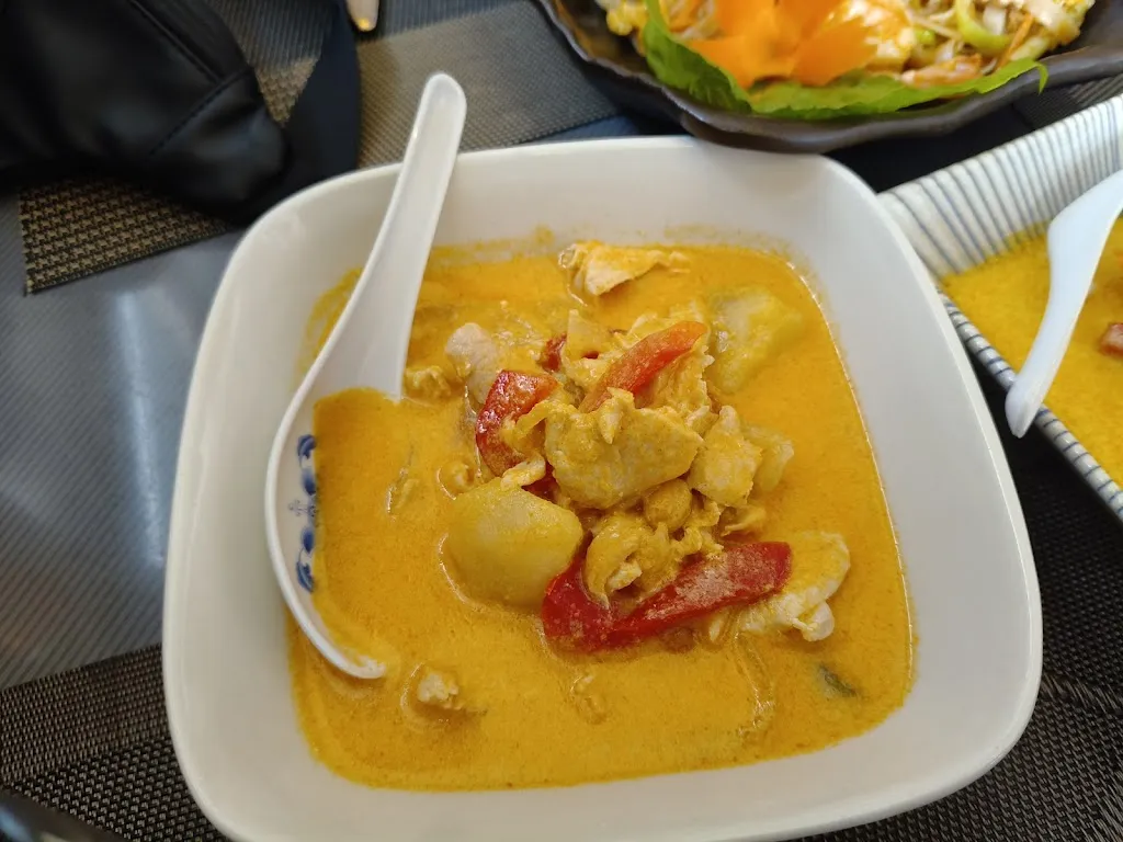 Lohitzune Aguinaga_Thai Food El trastero_Sestao_review