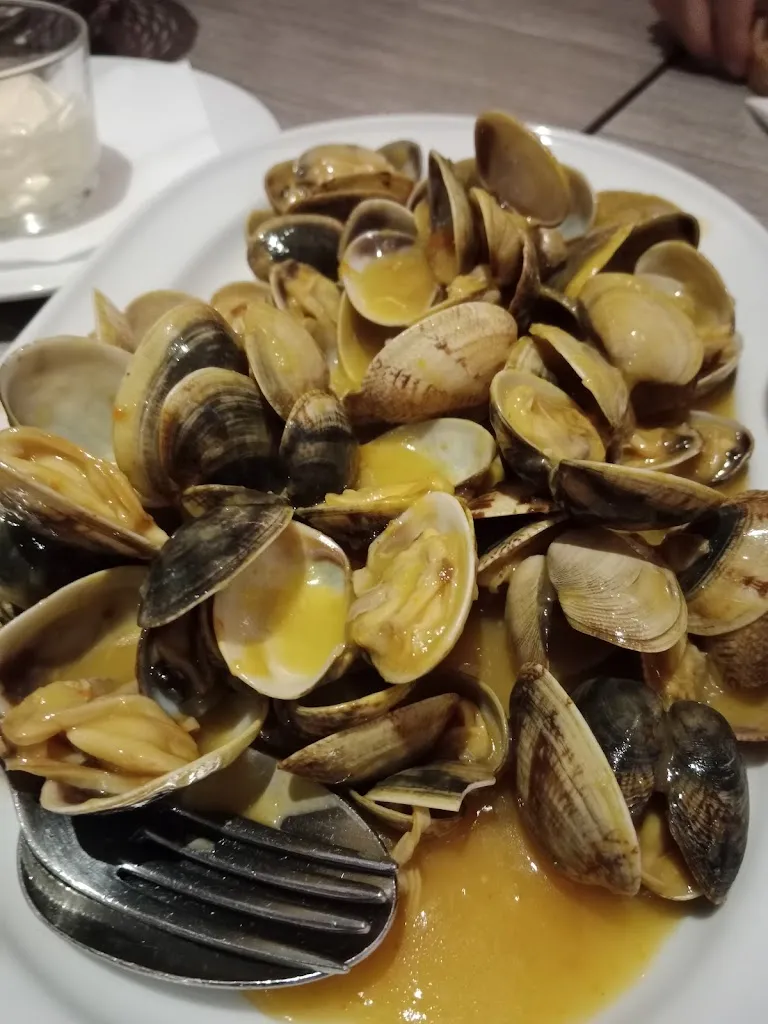 RESTAURANTE MOLESON S.L._Santa Comba_slider_image_3