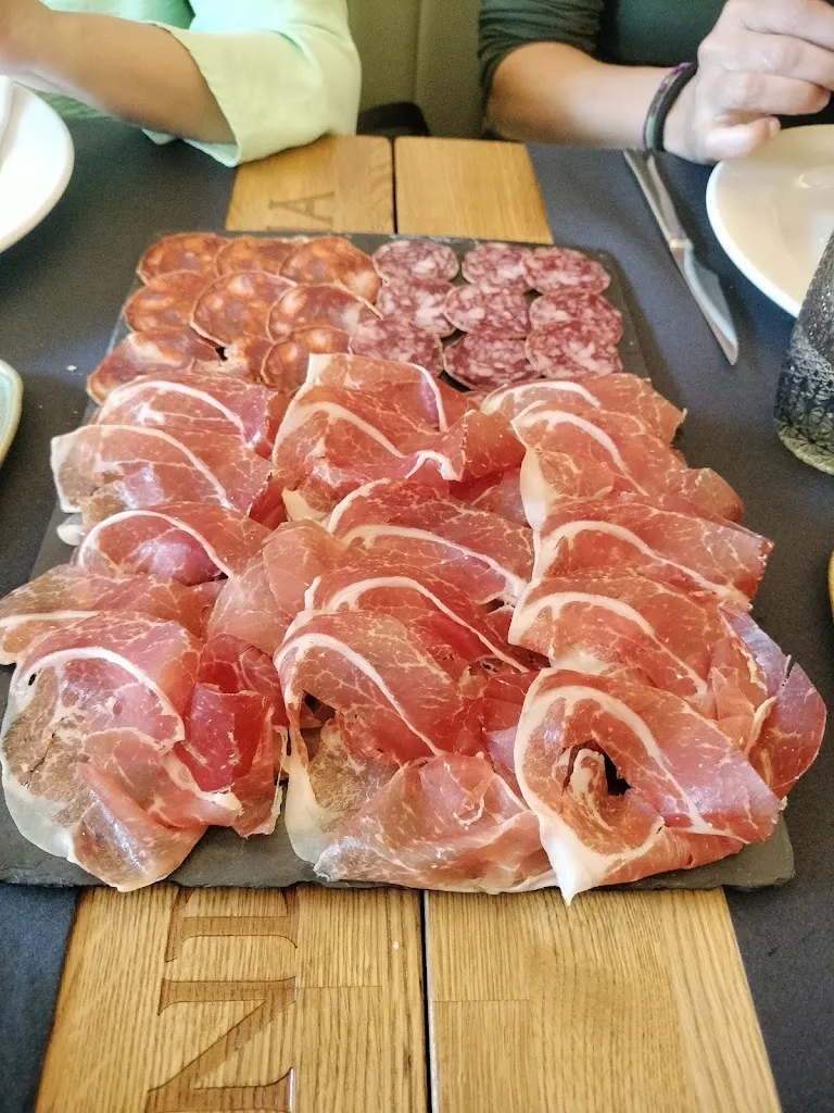 Marian_Edur Mendi kafetegia_Sestao_review