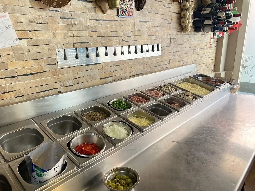 Pizzeria Piccola restaurant in Sestao