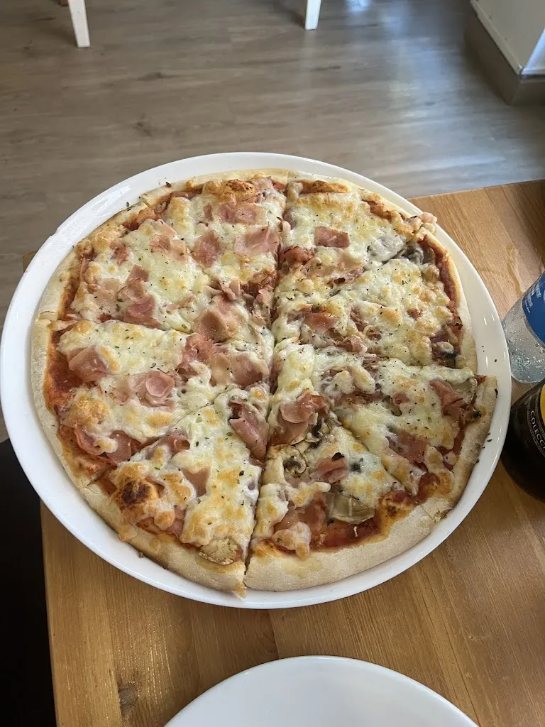 Pizzeria Piccola_Sestao_slider_image_3